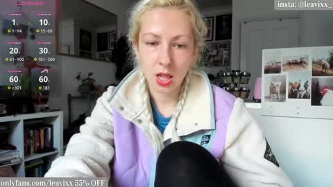 Snapshot of leavixx chatting on 03/11/25, 05:13 LeaVixx online show from 03/11/25, 05:13