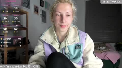 Snapshot of leavixx chatting on 03/11/25, 08:31 LeaVixx online show from 03/11/25, 08:31