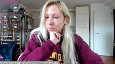 Snapshot of leavixx chatting on 03/08/26, 01:26 LeaVixx online show from 03/08/26, 01:26