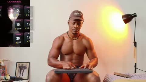 Snapshot of lebron_black_ chatting on 06/09/26, 03:56 Lebron online show from 06/09/26, 03:56