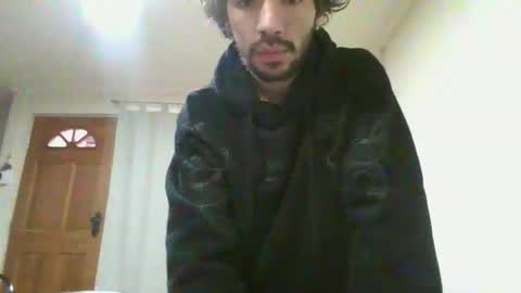 Snapshot of lec4444 chatting on 10/14/25, 12:17 lec4444 online show from 10/14/25, 12:17