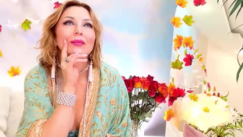 Snapshot of ledy_mary chatting on 11/23/25, 05:57 ledy mary online show from 11/23/25, 05:57