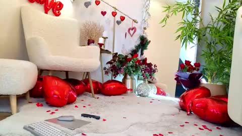 Snapshot of ledy_mary chatting on 02/15/26, 11:01 ledy mary online show from 02/15/26, 11:01