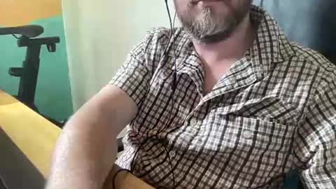 Snapshot of lee_8891 chatting on 06/29/26, 10:26 lee_8891 online show from 06/29/26, 10:26