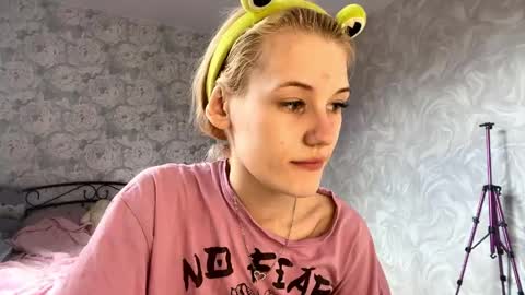 Kate online show from 05/04/26, 05:25