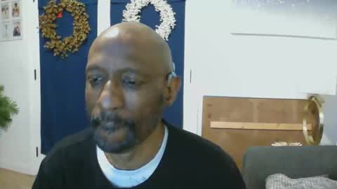 Snapshot of leeguy_hugedick chatting on 04/07/26, 06:14 Ebony DeafGuy online show from 04/07/26, 06:14