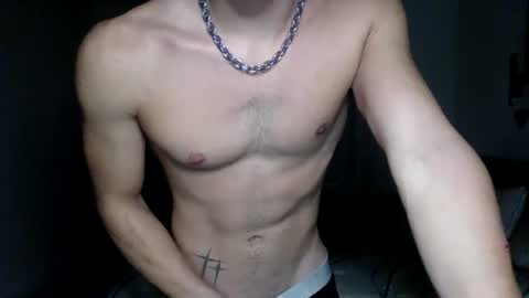 Snapshot of leelonglee chatting on 07/09/26, 04:49 leelonglee online show from 07/09/26, 04:49