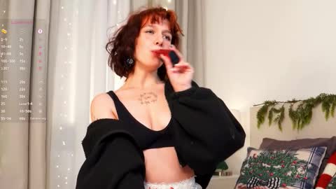 Snapshot of leelooyolo chatting on 01/06/26, 03:49 leelooyolo online show from 01/06/26, 03:49