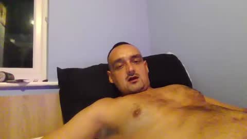 leemo2021 online show from 12/29/24, 08:58