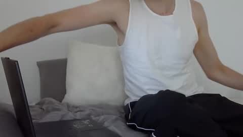 leen16 online show from 05/03/26, 03:29