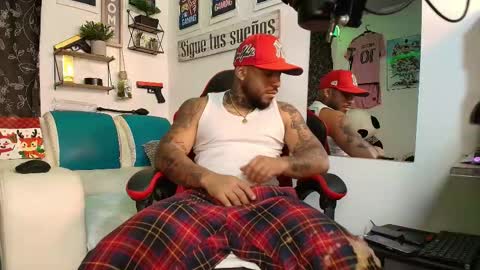 leenar_key online show from 11/10/25, 02:38