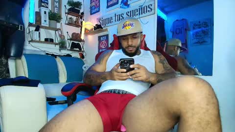 leenar_key online show from 05/09/26, 01:49