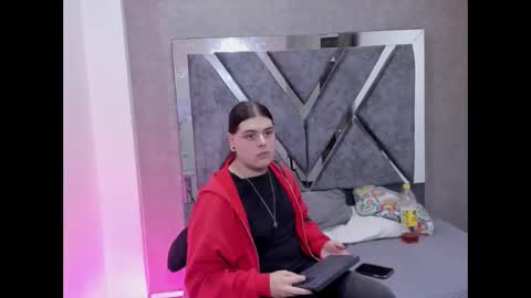 leenox online show from 02/03/26, 06:22