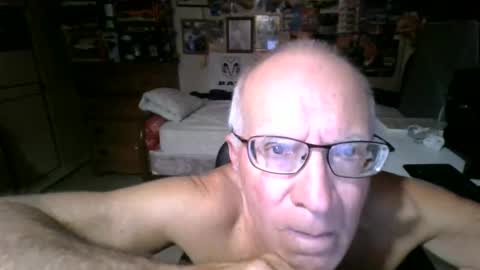 Snapshot of leezamm1132 chatting on 05/09/26, 12:16 leezamm1132 online show from 05/09/26, 12:16
