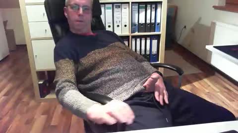 Dave online show from 10/30/25, 08:31