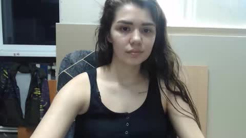 Snapshot of legenda_liya chatting on 04/14/26, 08:26 Liya online show from 04/14/26, 08:26