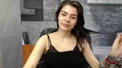 Snapshot of legenda_liya chatting on 05/06/26, 02:08 Liya online show from 05/06/26, 02:08