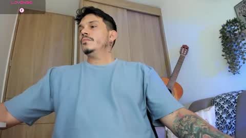 Alejandro online show from 06/17/26, 08:54