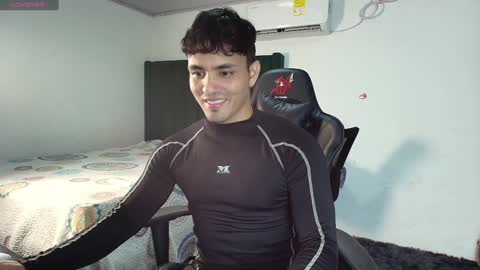  Lei  online show from 02/09/25, 01:11