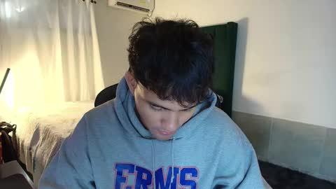  Lei  online show from 11/27/25, 08:11