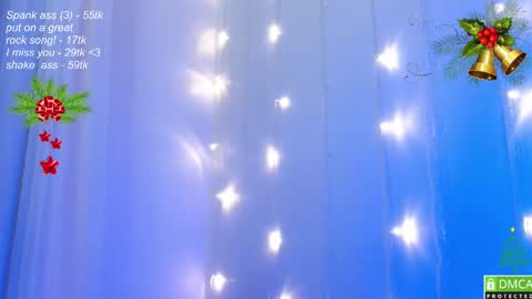 Snapshot of leia_bell chatting on 12/08/24, 04:18 hey Im Leia and I love rock  online show from 12/08/24, 04:18