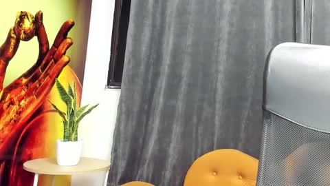 Snapshot of leia_cooper chatting on 12/16/25, 11:26 leia_cooper online show from 12/16/25, 11:26