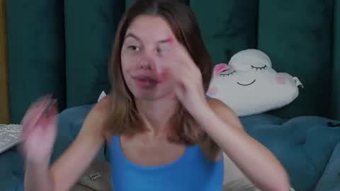 leiahux online show from 07/27/26, 05:14