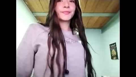 L E I A online show from 06/02/26, 06:32