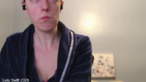Snapshot of leiaswift chatting on 02/18/26, 10:22 Leia Swift online show from 02/18/26, 10:22