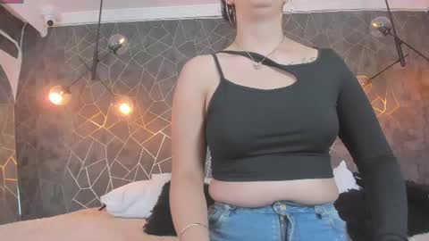 LEIGH ANGELS online show from 06/14/26, 02:24