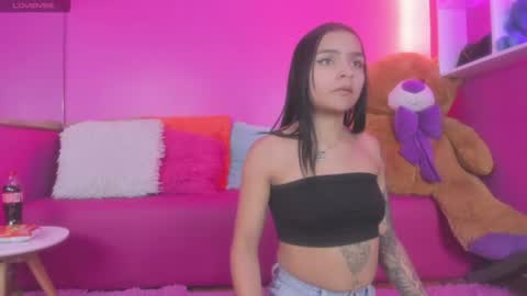 LEIGH ANGELS online show from 06/14/26, 09:50