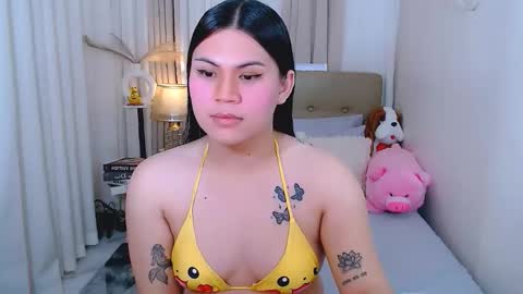 Snapshot of leighcortesi chatting on 11/25/25, 04:12 Cailey online show from 11/25/25, 04:12