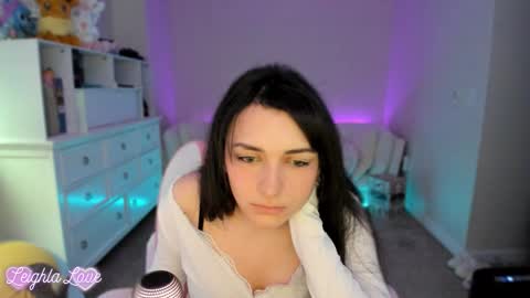 Snapshot of leighlalove chatting on 02/20/26, 01:02 Leighla online show from 02/20/26, 01:02