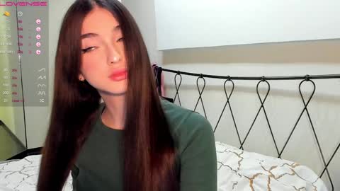 Leila online show from 01/16/25, 02:51