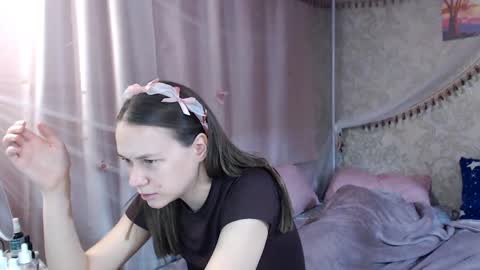 Snapshot of leila_bambi chatting on 04/02/26, 05:43 leila_bambi online show from 04/02/26, 05:43