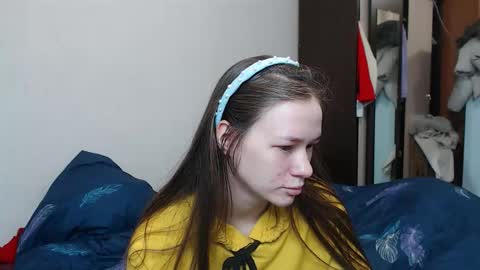 Snapshot of leila_bambi_ chatting on 03/11/25, 04:40 leila_bambi_ online show from 03/11/25, 04:40