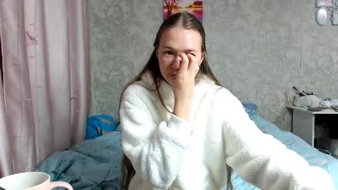 Snapshot of leila_bambi_ chatting on 09/16/25, 09:54 leila_bambi_ online show from 09/16/25, 09:54