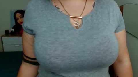 Leila online show from 06/15/26, 04:15