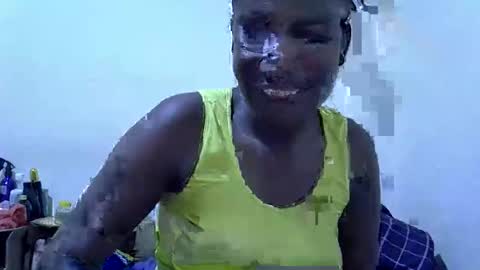 leilacuty13 online show from 10/19/25, 05:13