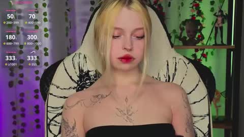 Leila online show from 02/26/26, 02:38