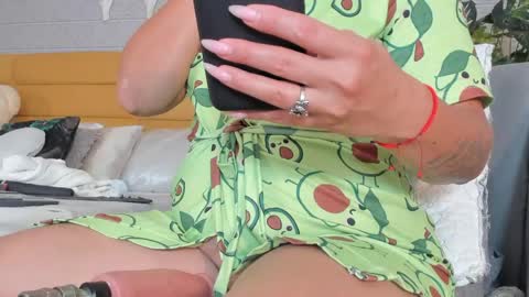   online show from 05/03/26, 09:04