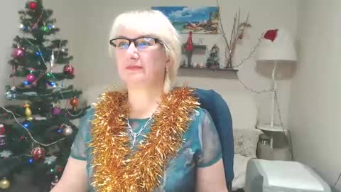 Leila Kinky online show from 12/28/24, 11:19
