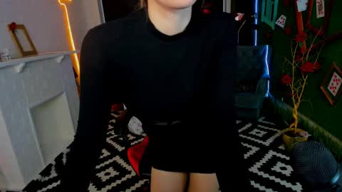 Snapshot of leilarai chatting on 03/04/25, 04:30 Leila Rai online show from 03/04/25, 04:30