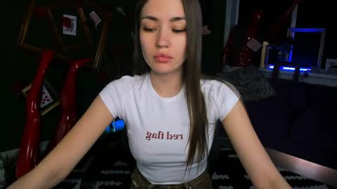 Snapshot of leilarai chatting on 04/05/26, 05:32 Leila Rai online show from 04/05/26, 05:32