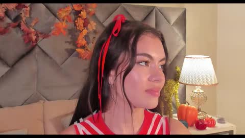 Leizathompson online show from 10/25/25, 08:14