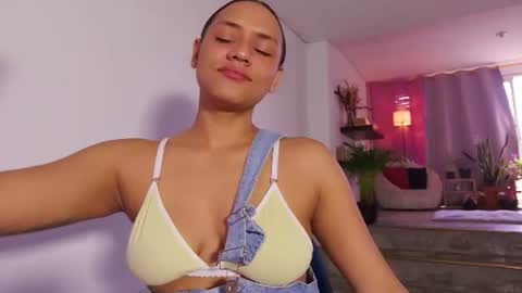 Leja online show from 06/22/26, 05:32