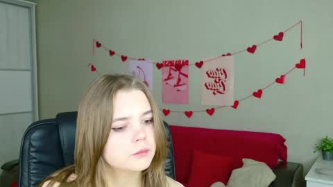 Leksa online show from 04/19/26, 05:12