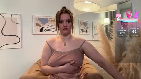 Lela online show from 10/18/25, 01:45