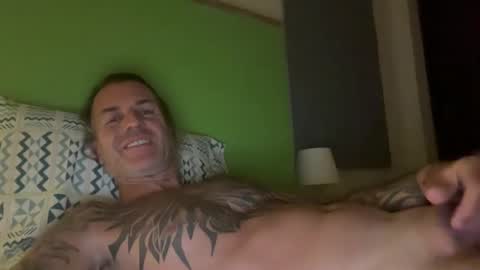 Snapshot of lelehot1 chatting on 02/17/26, 04:09 lelehot1 online show from 02/17/26, 04:09