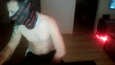 Snapshot of lemaleetsoncock chatting on 10/15/25, 04:56 lemaleetsoncock online show from 10/15/25, 04:56